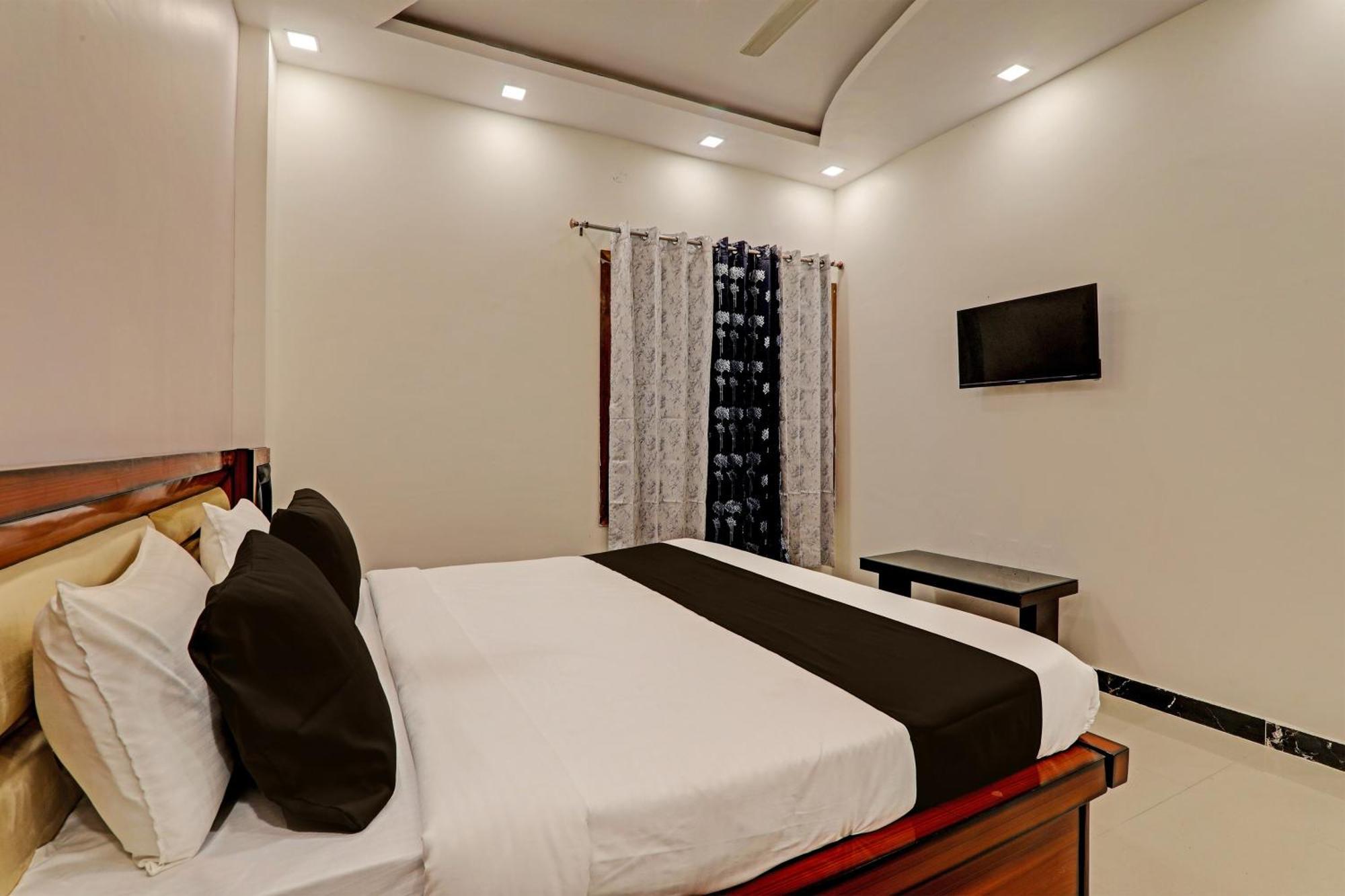 Hotel O Awadh International Bela Pratapgarh Zewnętrze zdjęcie