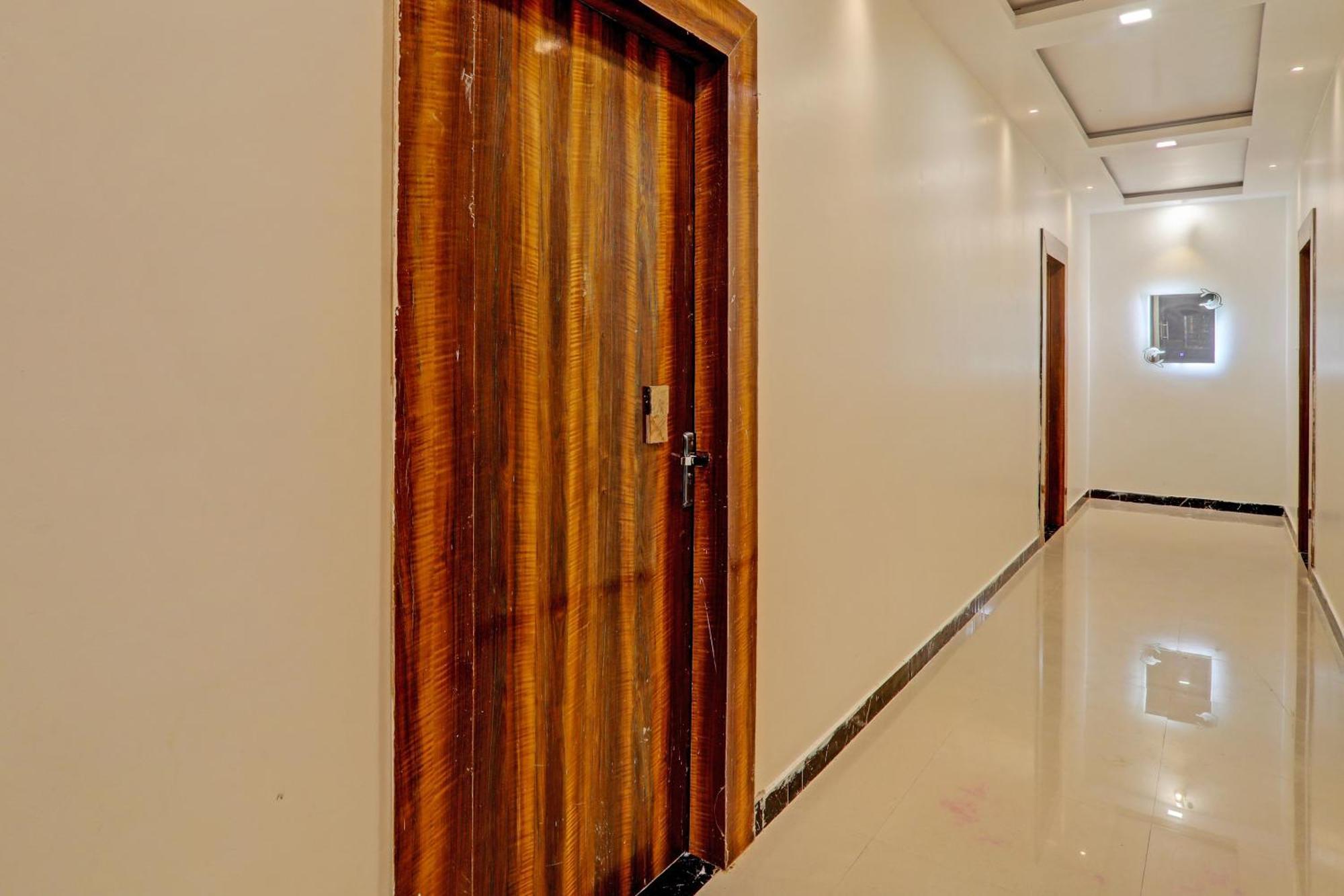 Hotel O Awadh International Bela Pratapgarh Zewnętrze zdjęcie